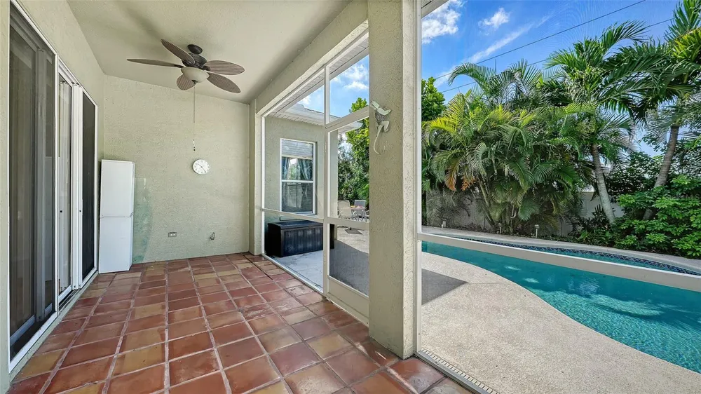 5308 52ND AVENUE W Bradenton, FL 34210
