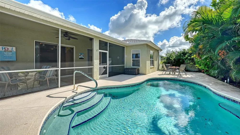 5308 52ND AVENUE W Bradenton, FL 34210