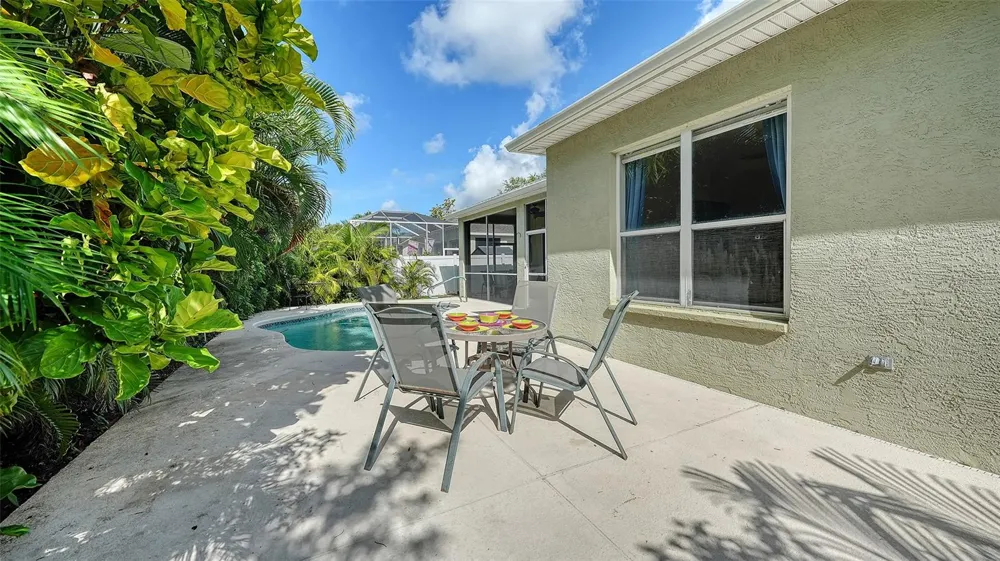 5308 52ND AVENUE W Bradenton, FL 34210