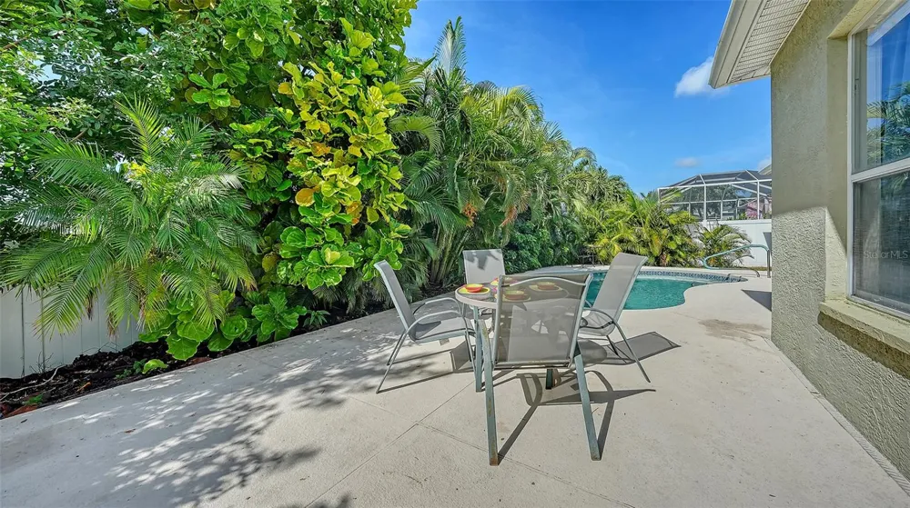 5308 52ND AVENUE W Bradenton, FL 34210