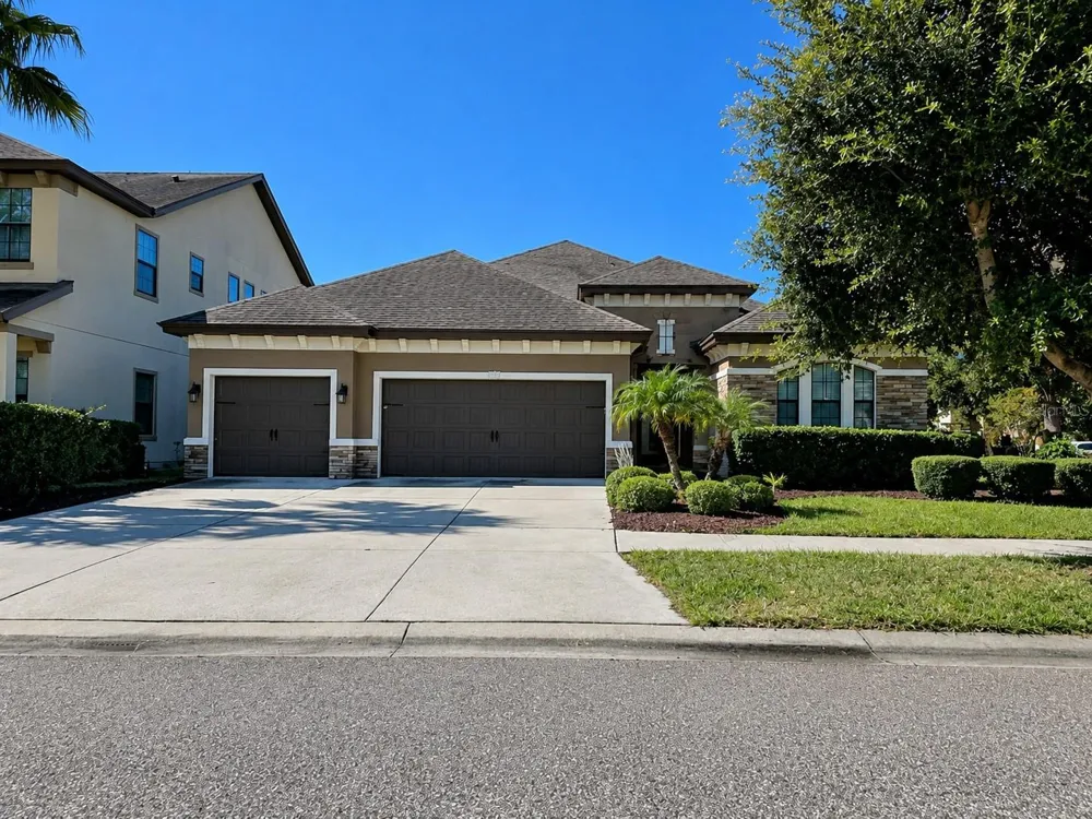10911 CHARMWOOD DRIVE Riverview, FL 33569