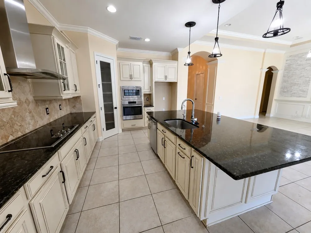 10911 CHARMWOOD DRIVE Riverview, FL 33569