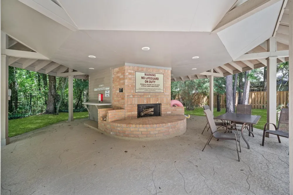 13 Lakeridge Drive Spring, TX 77381
