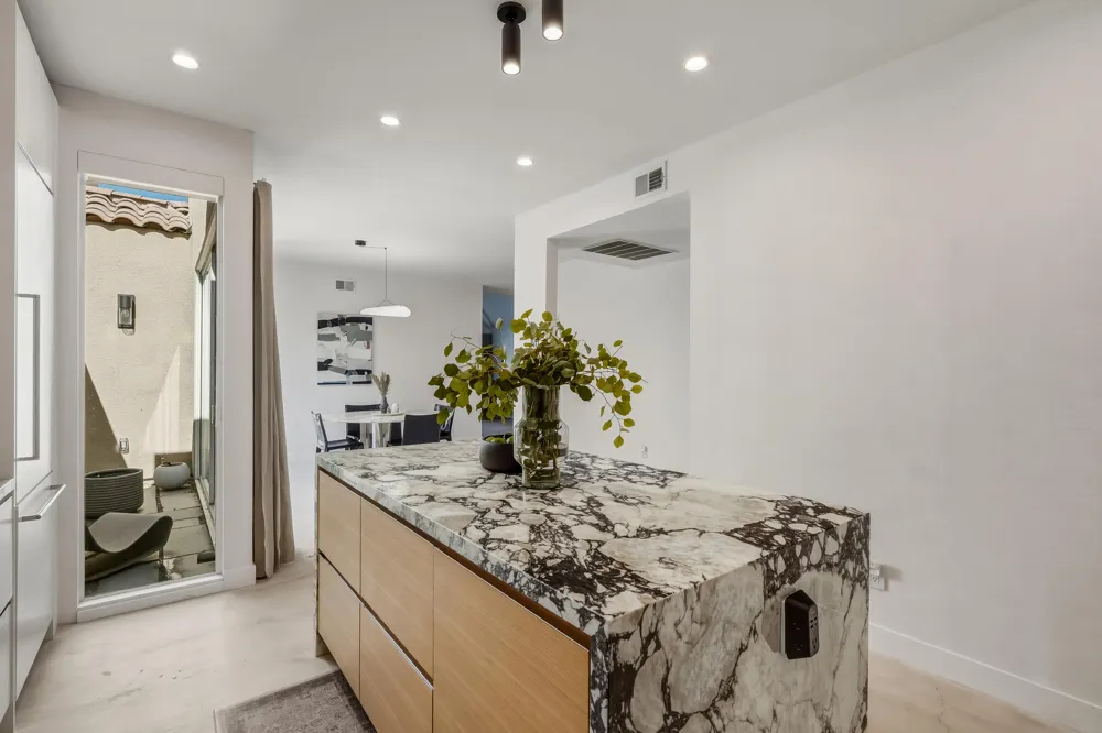 149 Lakeshore Drive Rancho Mirage, CA 92270
