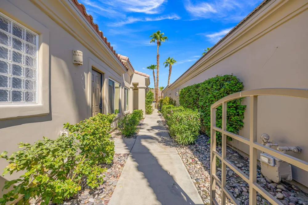 78230 Calle Las Ramblas La Quinta, CA 92253