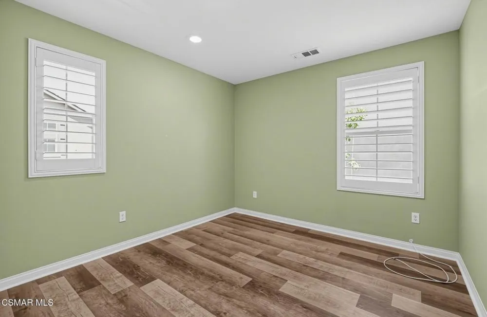 27470 Poppy Court Saugus, CA 91350