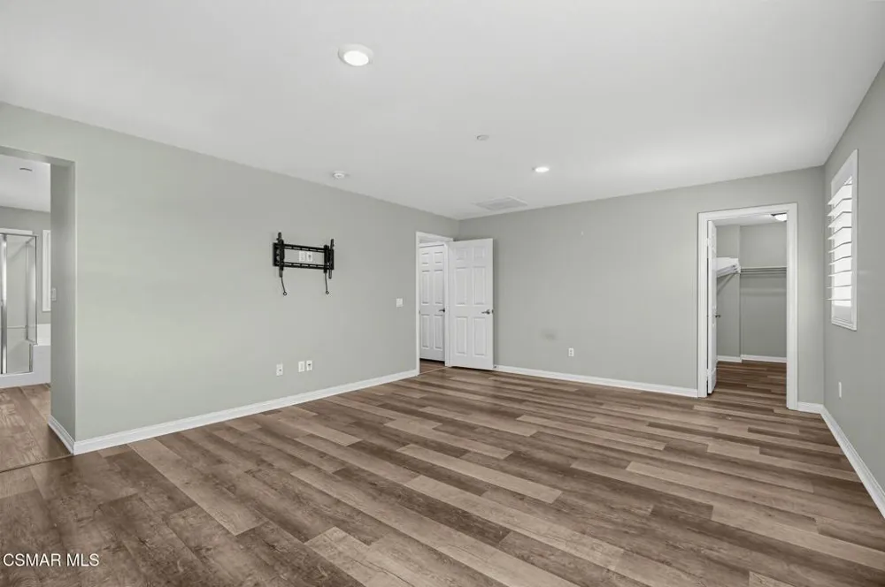 27470 Poppy Court Saugus, CA 91350