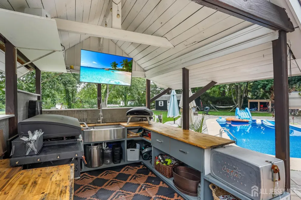 35 westbrook Road Howell, NJ 07731