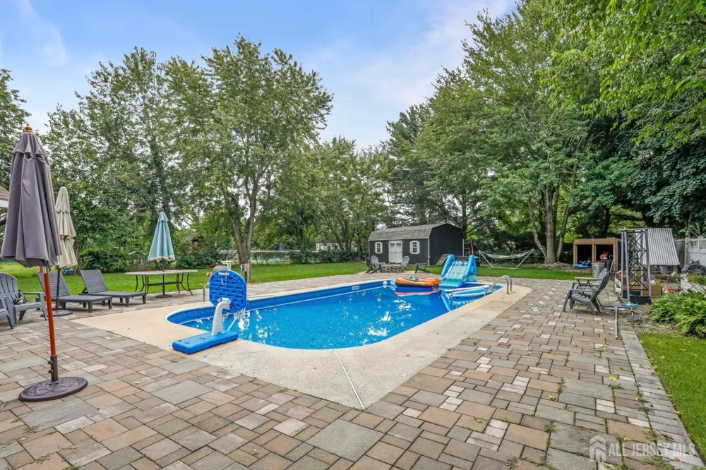 35 westbrook Road Howell, NJ 07731