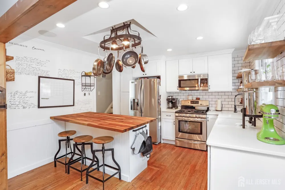 35 westbrook Road Howell, NJ 07731