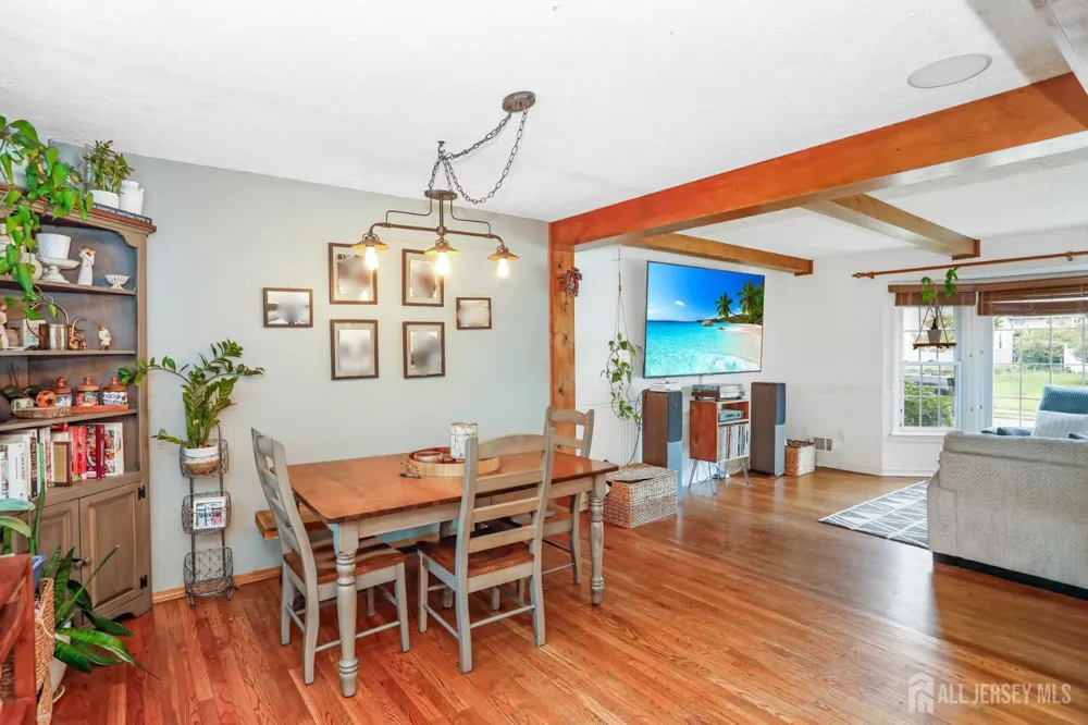 35 westbrook Road Howell, NJ 07731