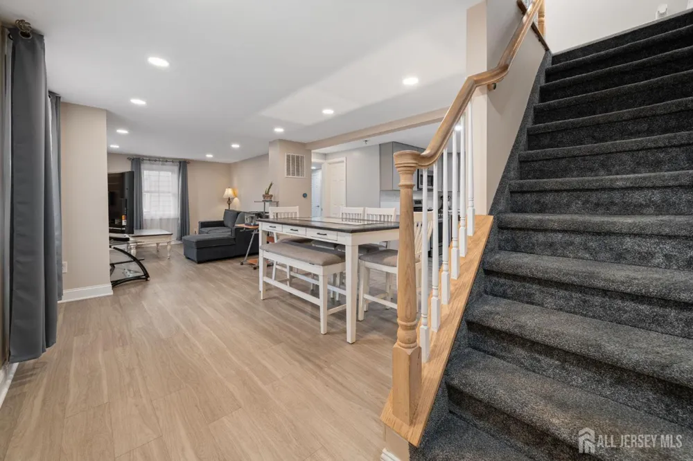 296 Saint James Avenue Woodbridge Proper, NJ 07095