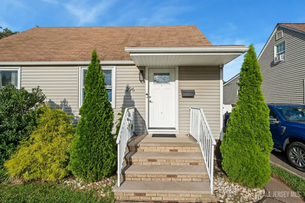 296 Saint James Avenue Woodbridge Proper, NJ 07095