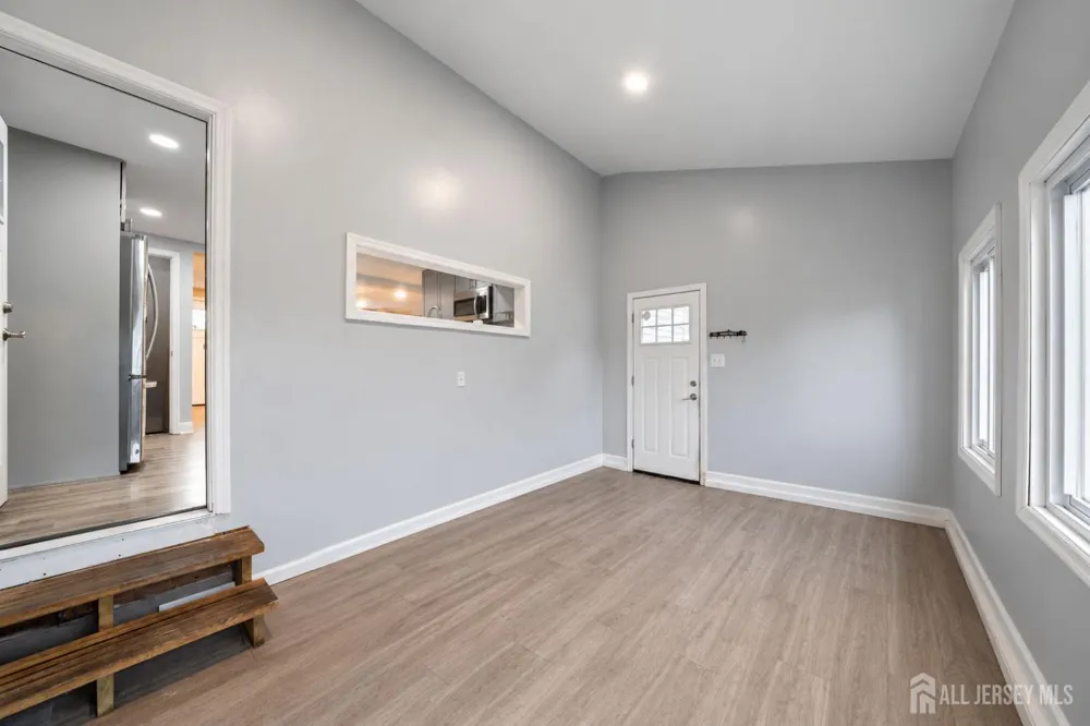 296 Saint James Avenue Woodbridge Proper, NJ 07095