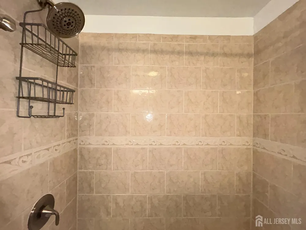 90 Harrigan Street Edison, NJ 08817