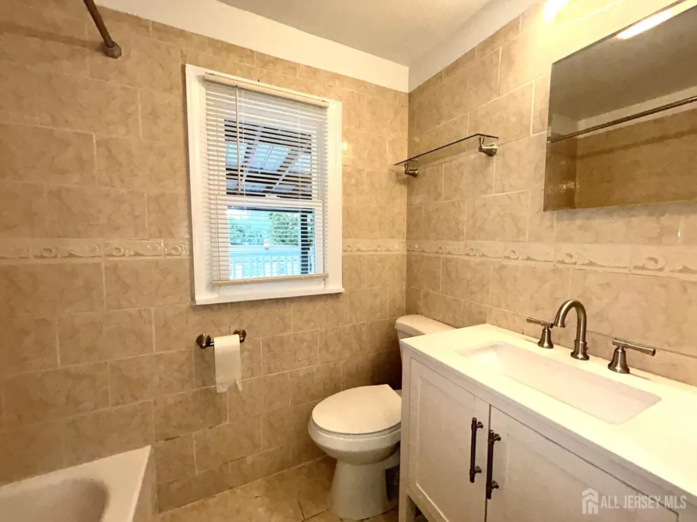 90 Harrigan Street Edison, NJ 08817