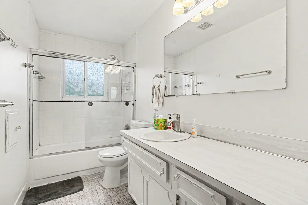 9 Edison Avenue Ypsilanti, MI 48197