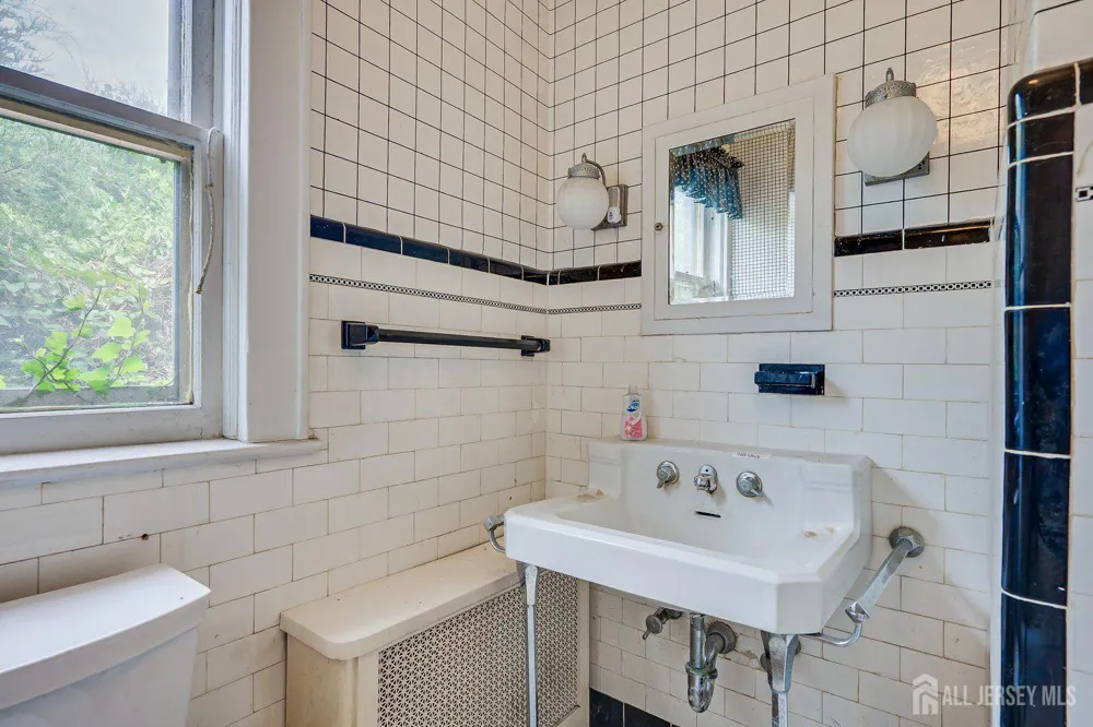 462 Union Avenue Middlesex, NJ 08846