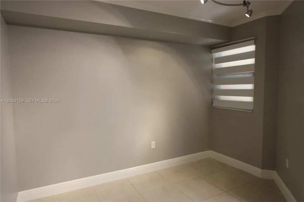 15495 Miami Lakeway N #104-4 Miami Lakes, FL 33014