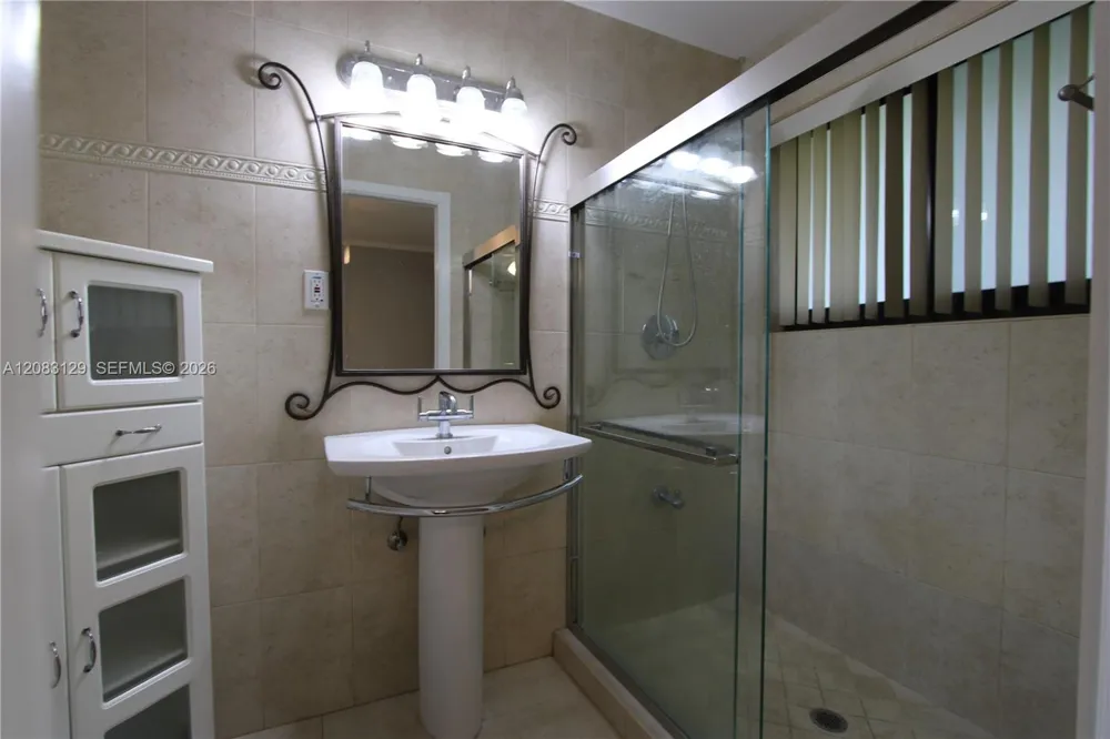 15495 Miami Lakeway N #104-4 Miami Lakes, FL 33014