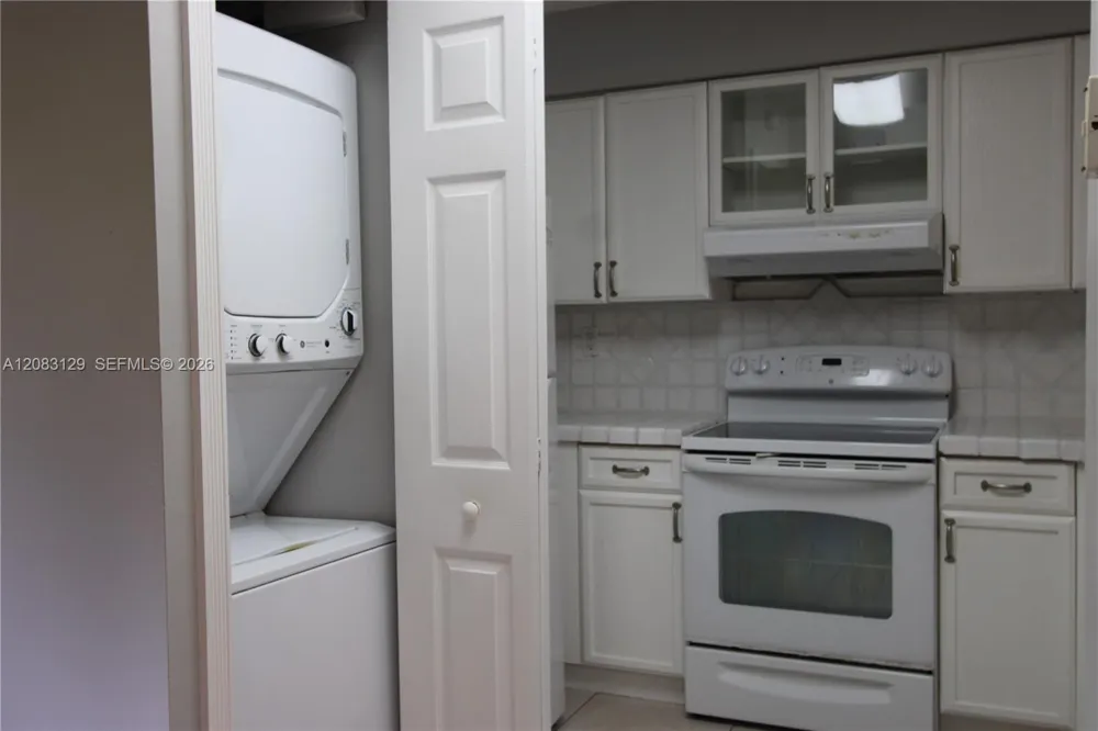 15495 Miami Lakeway N #104-4 Miami Lakes, FL 33014