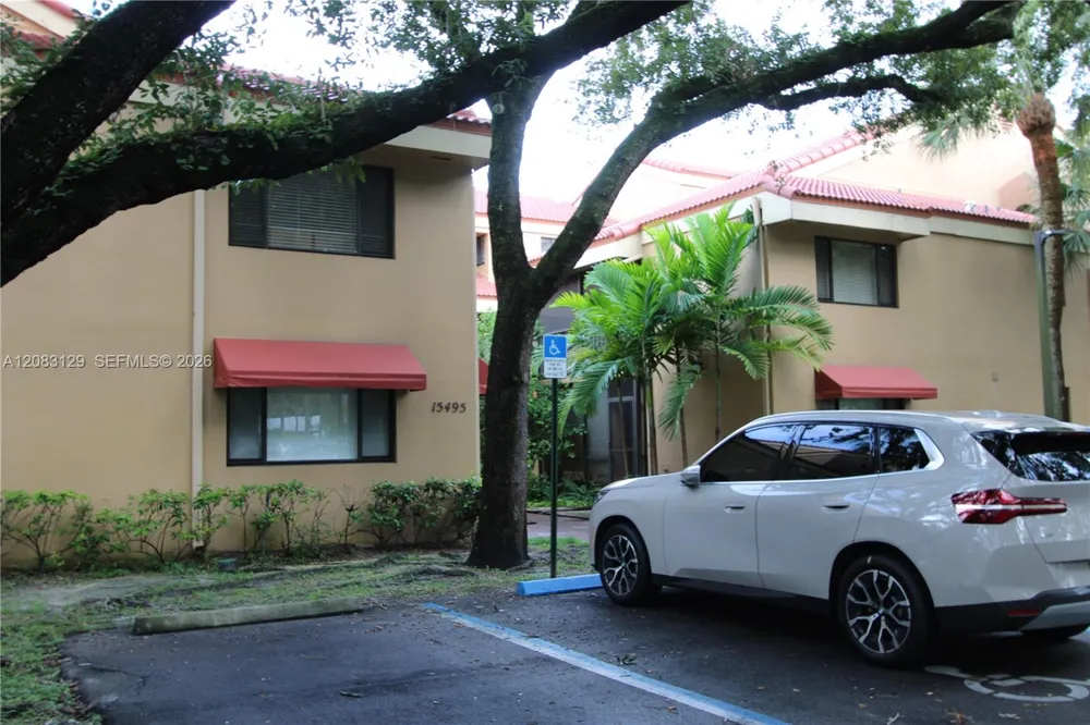 15495 Miami Lakeway N #104-4 Miami Lakes, FL 33014