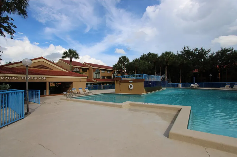15495 Miami Lakeway N #104-4 Miami Lakes, FL 33014