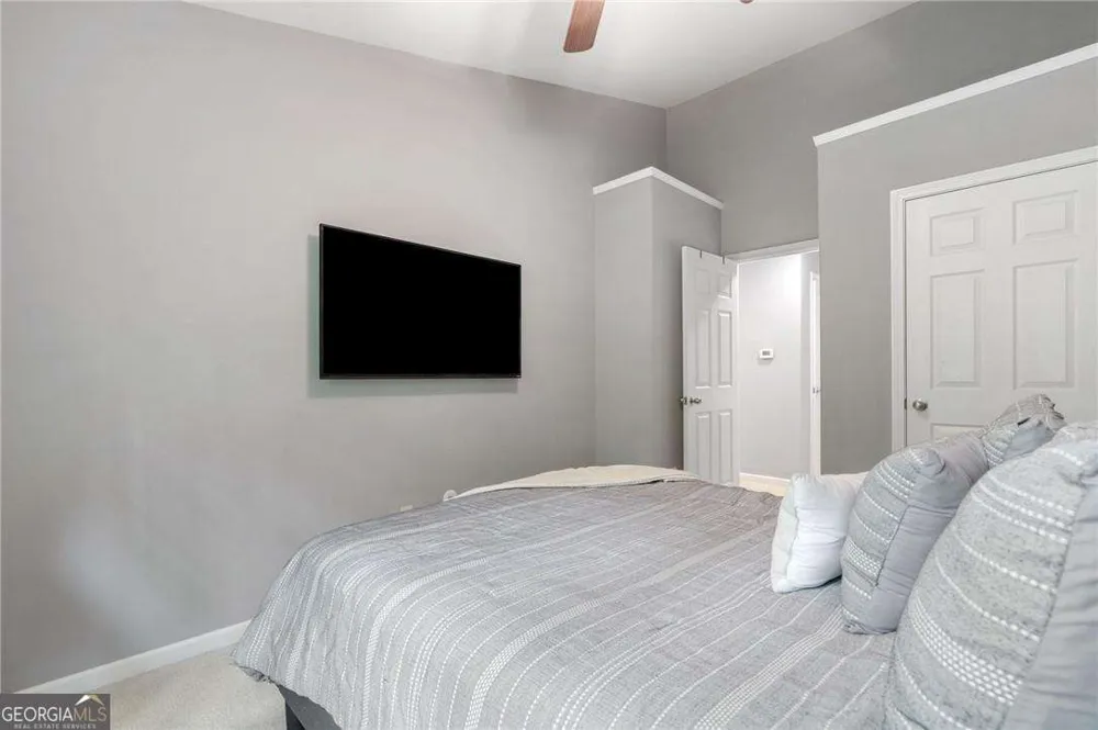 3063 Thornbury TRCE Atlanta, GA 30360