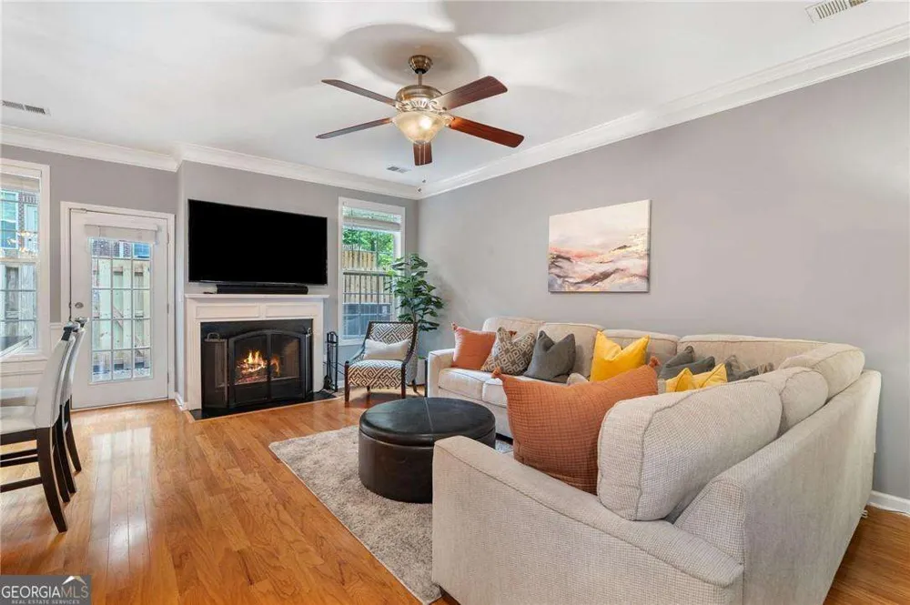 3063 Thornbury TRCE Atlanta, GA 30360
