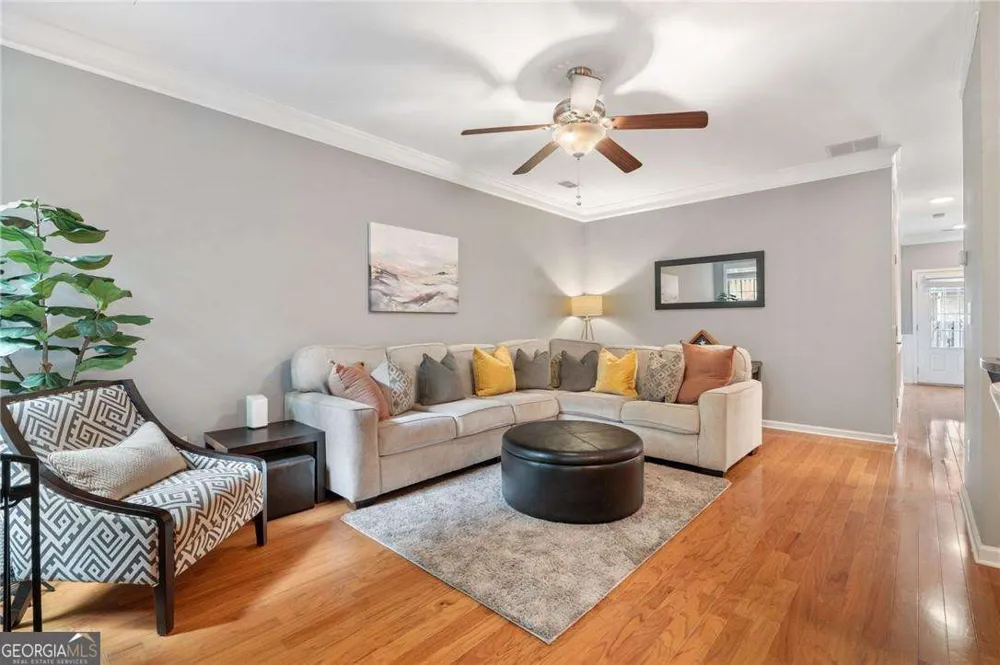 3063 Thornbury TRCE Atlanta, GA 30360