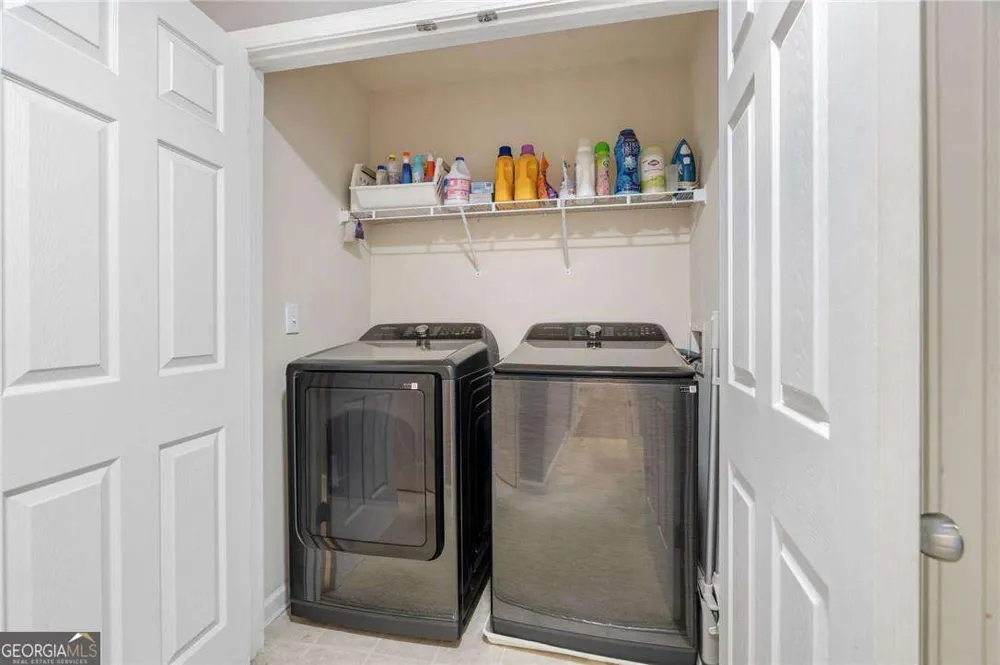 3063 Thornbury TRCE Atlanta, GA 30360