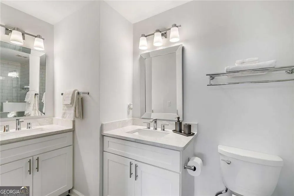3063 Thornbury TRCE Atlanta, GA 30360