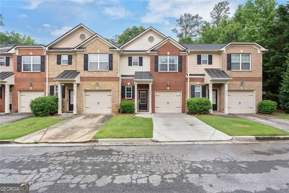 3063 Thornbury TRCE Atlanta, GA 30360