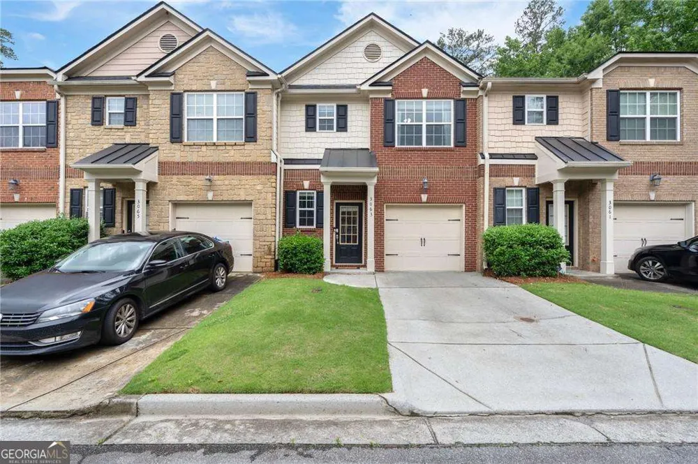 3063 Thornbury TRCE Atlanta, GA 30360
