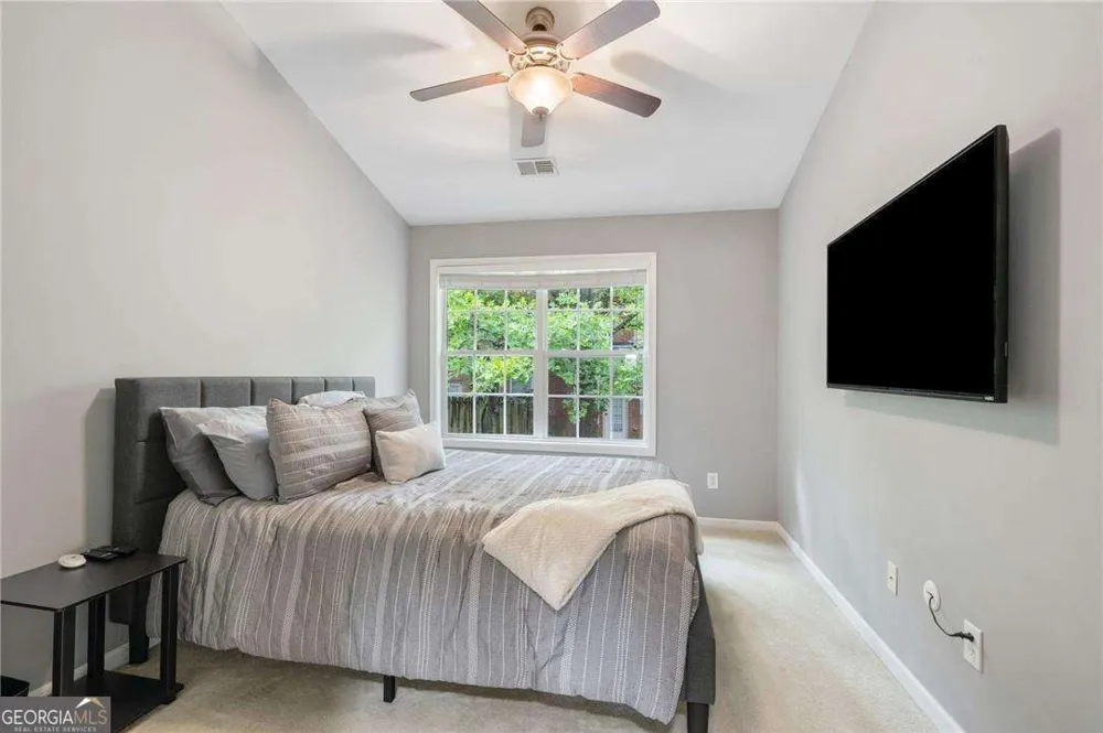3063 Thornbury TRCE Atlanta, GA 30360