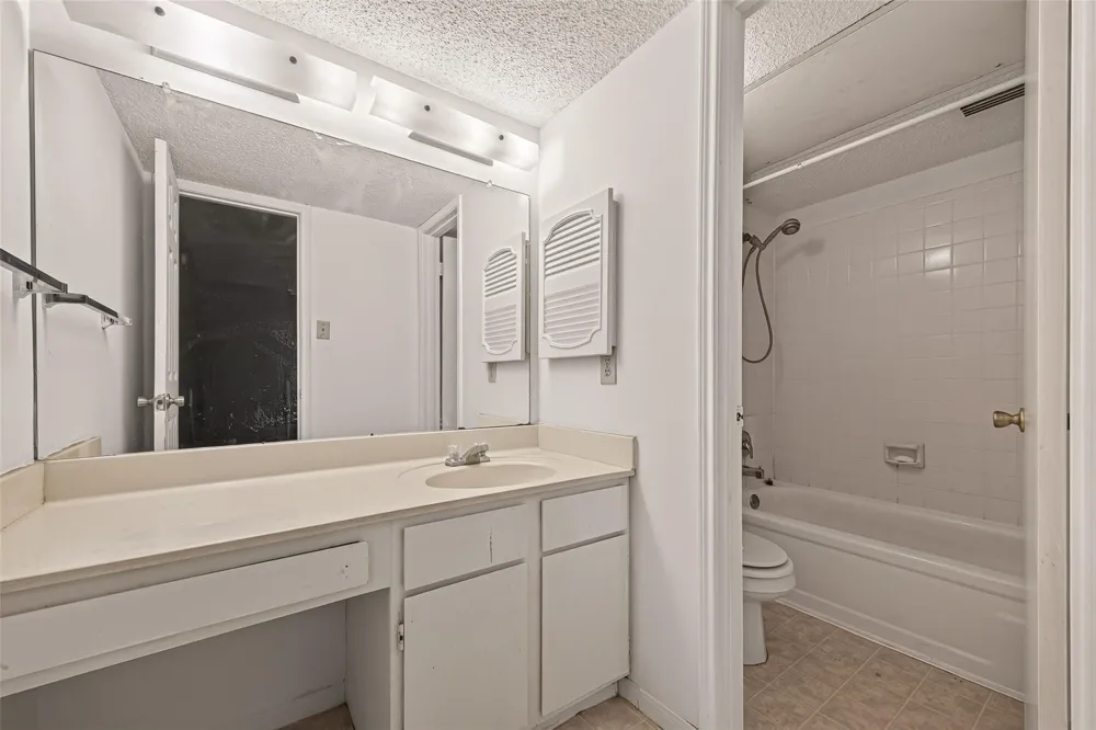 3600 Jeanetta Street #2305 Houston, TX 77063