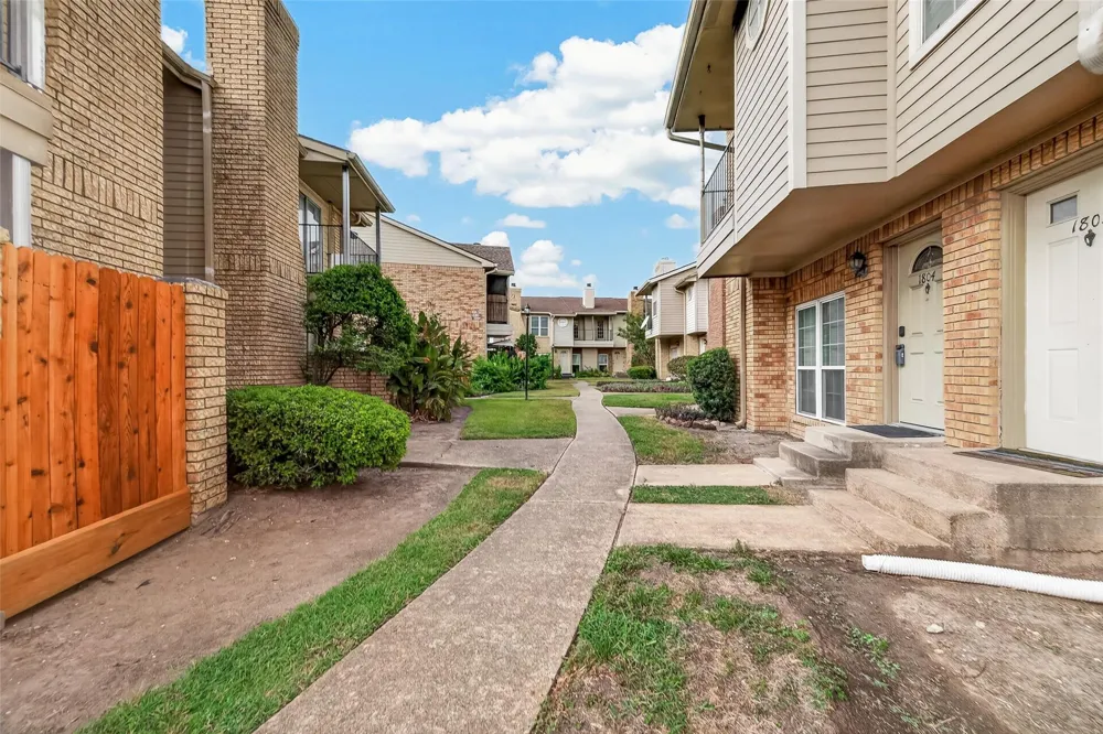3600 Jeanetta Street #2305 Houston, TX 77063