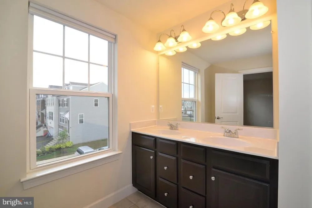 10684 VIEWMONT LANE Manassas, VA 20112