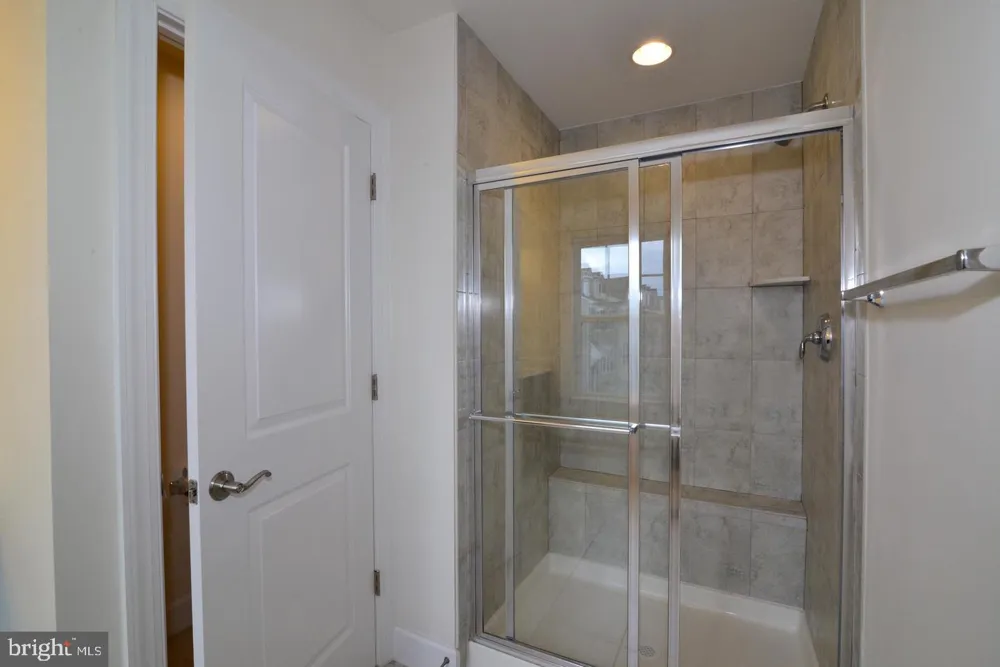 10684 VIEWMONT LANE Manassas, VA 20112