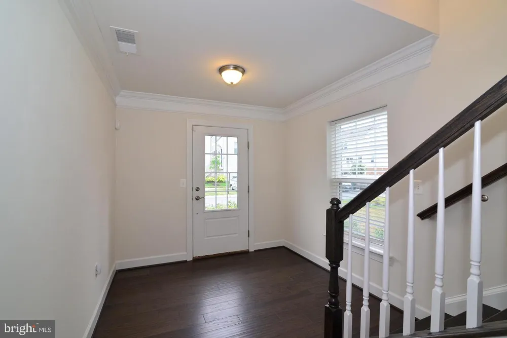 10684 VIEWMONT LANE Manassas, VA 20112