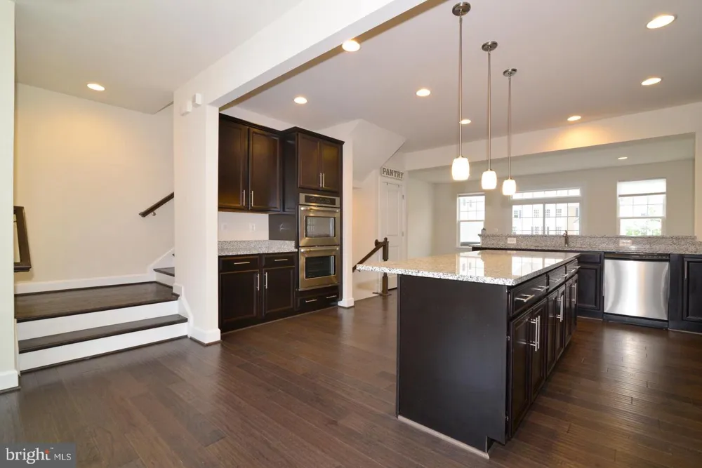 10684 VIEWMONT LANE Manassas, VA 20112