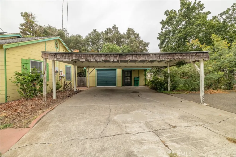 910 W 12th Avenue Chico, CA 95926