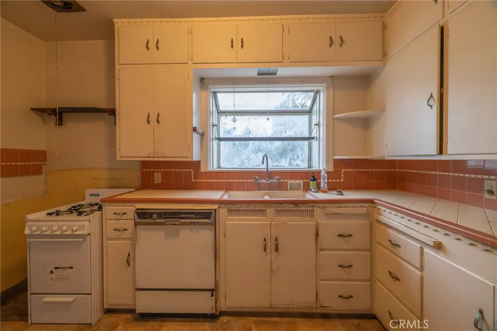 910 W 12th Avenue Chico, CA 95926