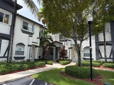 2324 SE 23rd Rd #2324