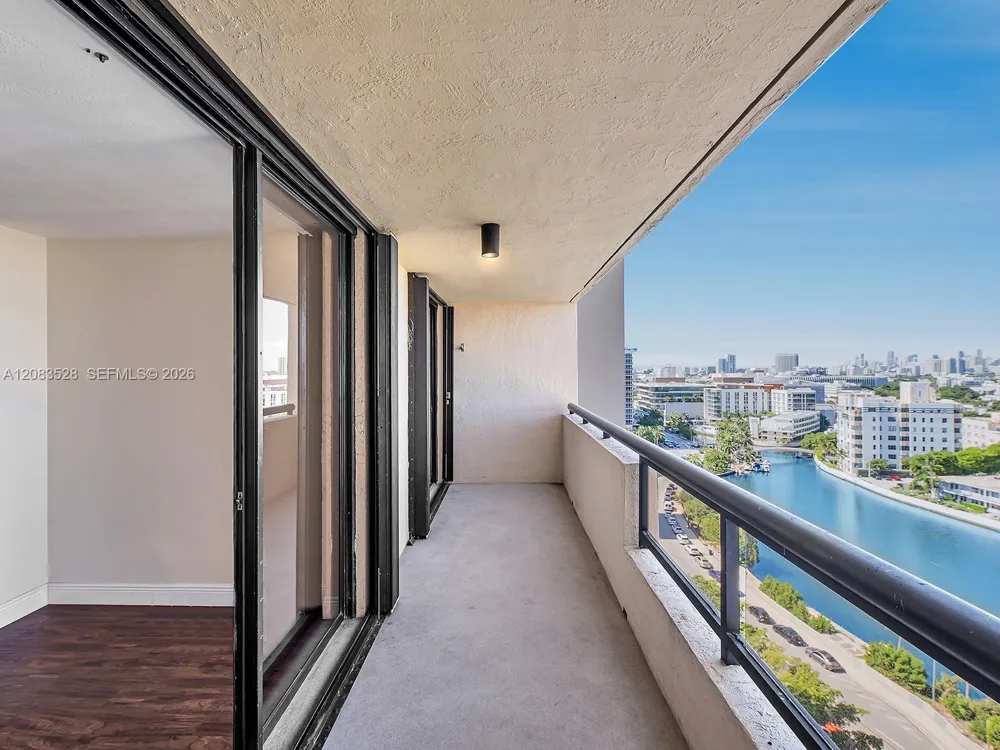 2555 Collins Ave #1604 Miami Beach, FL 33140