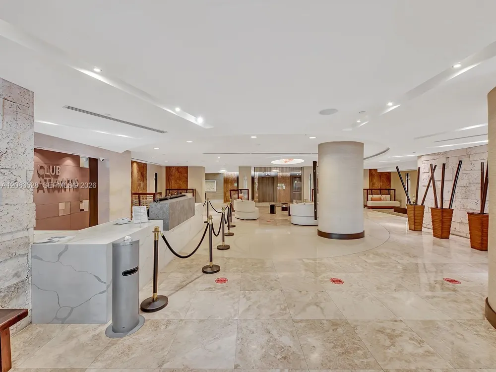 2555 Collins Ave #1604 Miami Beach, FL 33140