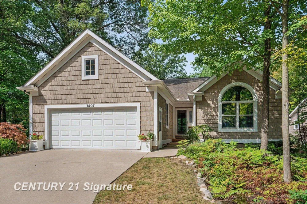 7407 Rock Hollow Ln Lane Midland City, MI 48642