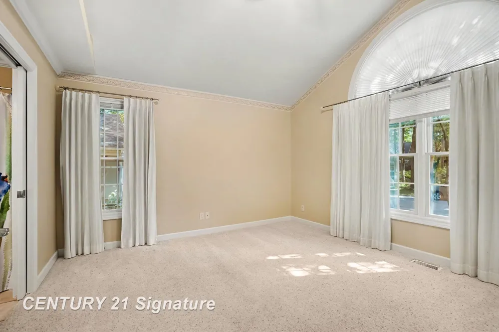 7407 Rock Hollow Ln Lane Midland City, MI 48642