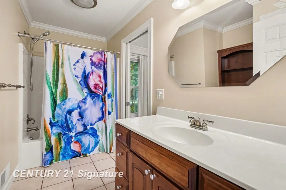 7407 Rock Hollow Ln Lane Midland City, MI 48642
