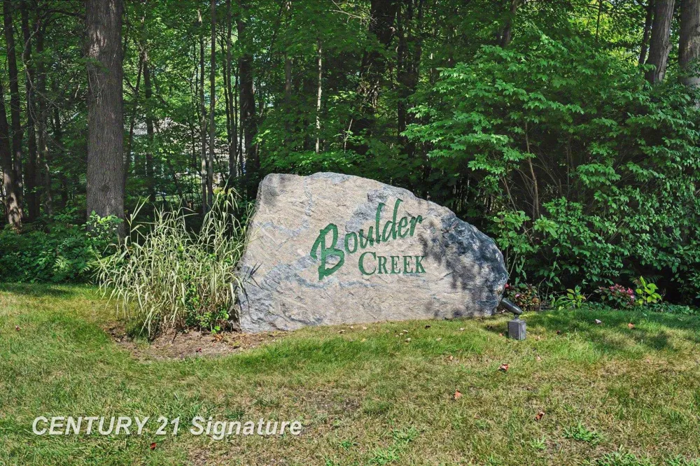 7407 Rock Hollow Ln Lane Midland City, MI 48642